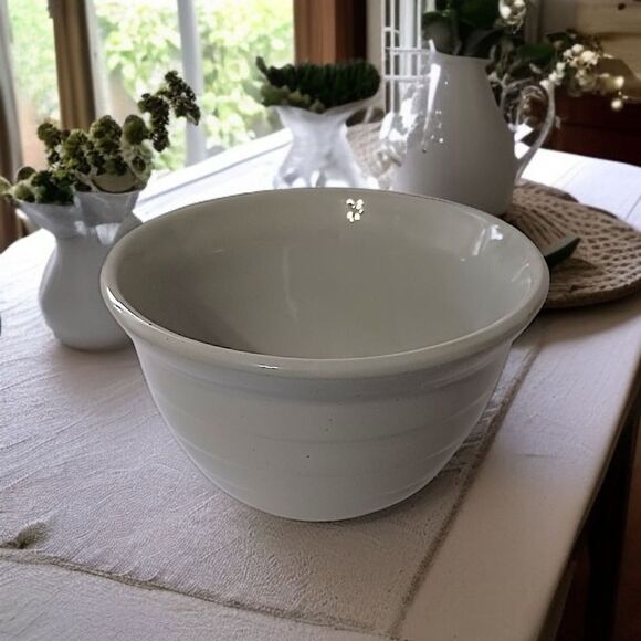 Monmouth Pottery Beehive Bowl 6" Gray Mixing Nesting Maple Leaf Vintage USA Farm - Picture 11 of 15